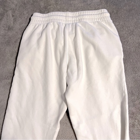 Joggers 🤍 - Picture 10 of 10